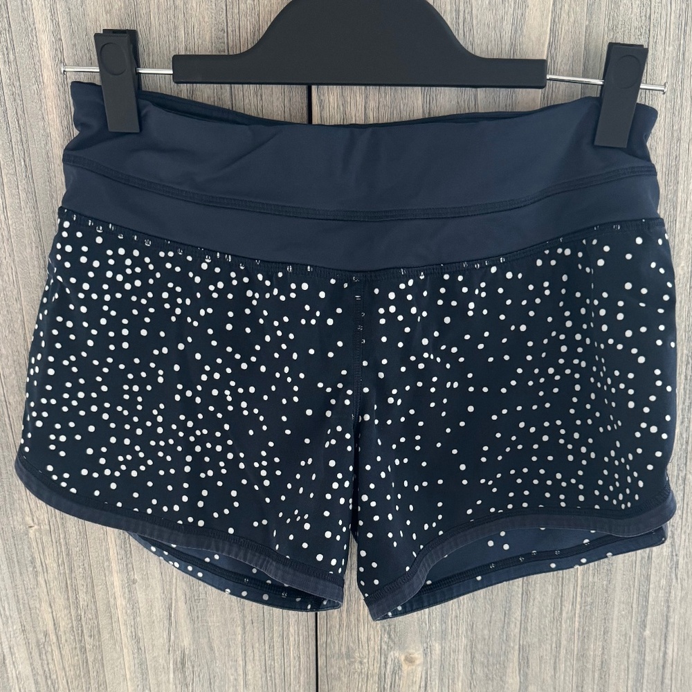 Lululemon Groovy Run Short Petit Dot Inkwell